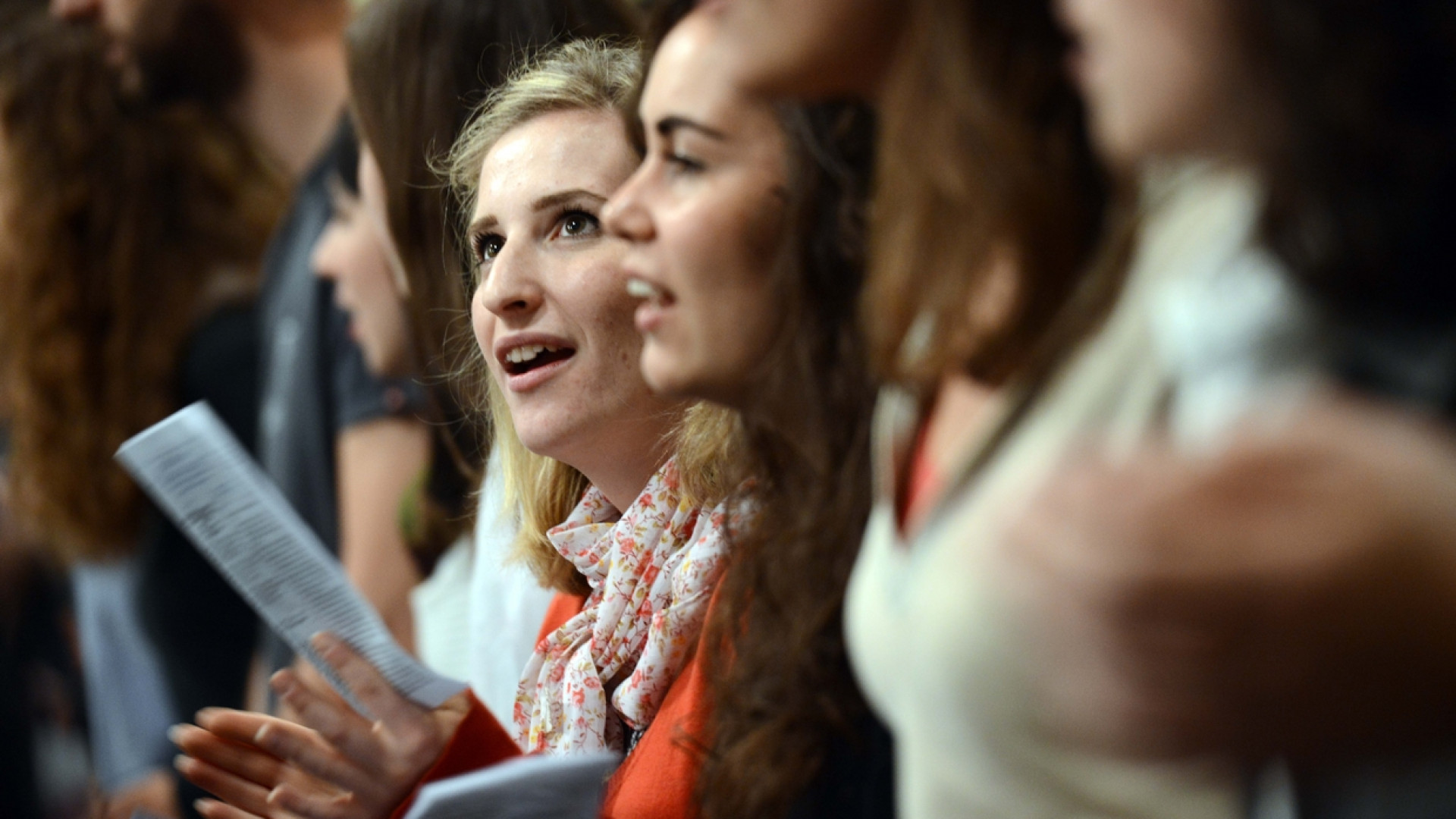 Immagine di I giovani interrogano la vita, la Chiesa cerca le risposte