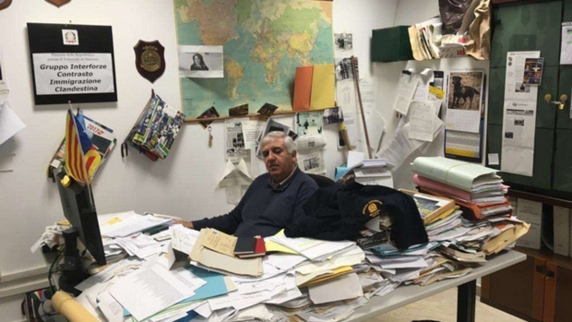 Immagine di Il commissario Carlo: il «cacciatore di scafisti» che non serve più