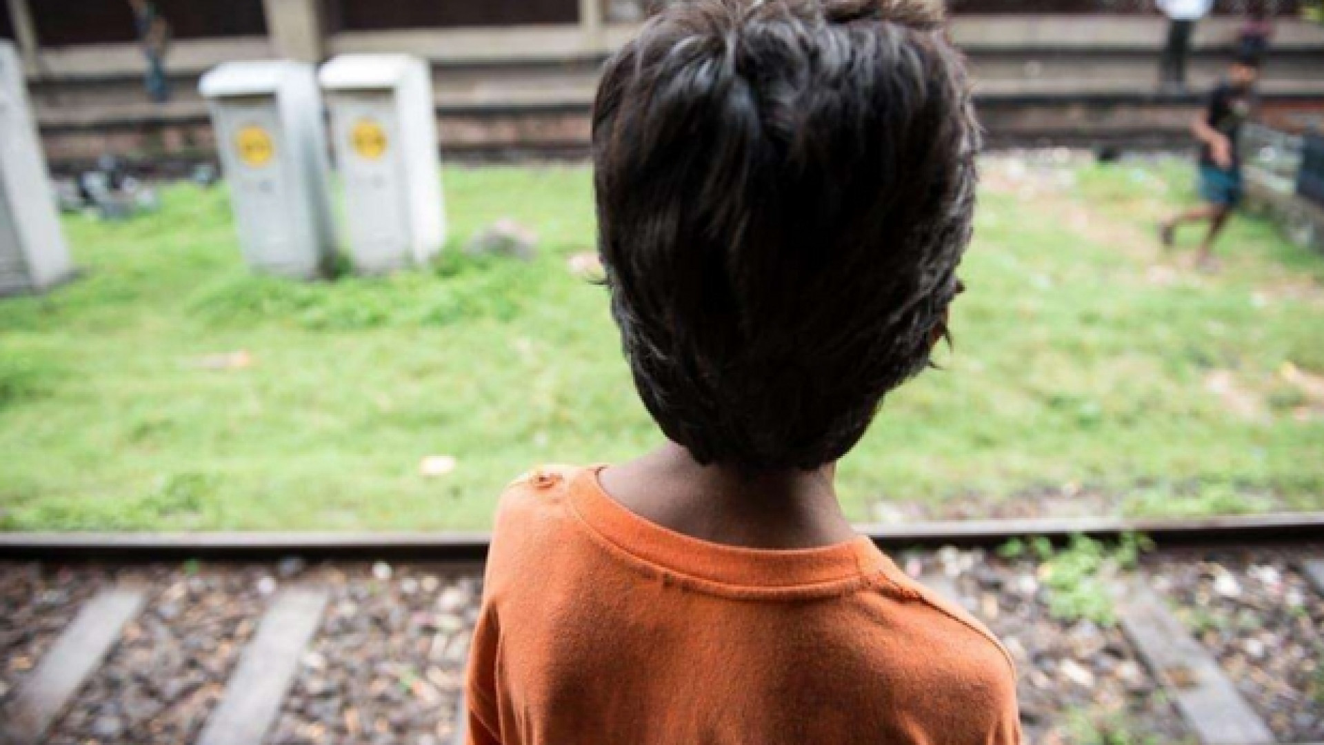 Immagine di Ragazzini in vendita, tutto «insabbiato»