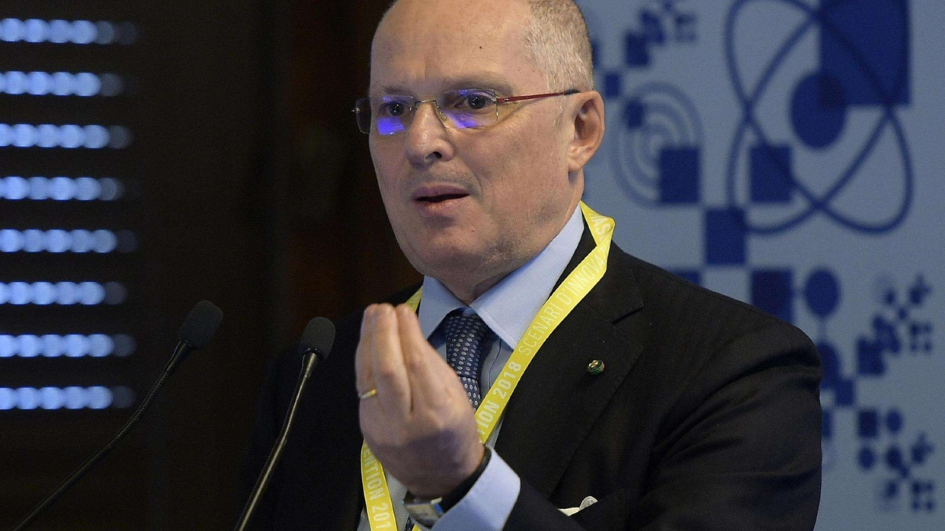 Immagine di Ricciardi: «Ecco perché mi dimetto». Dai vaccini alle fake news sui migranti