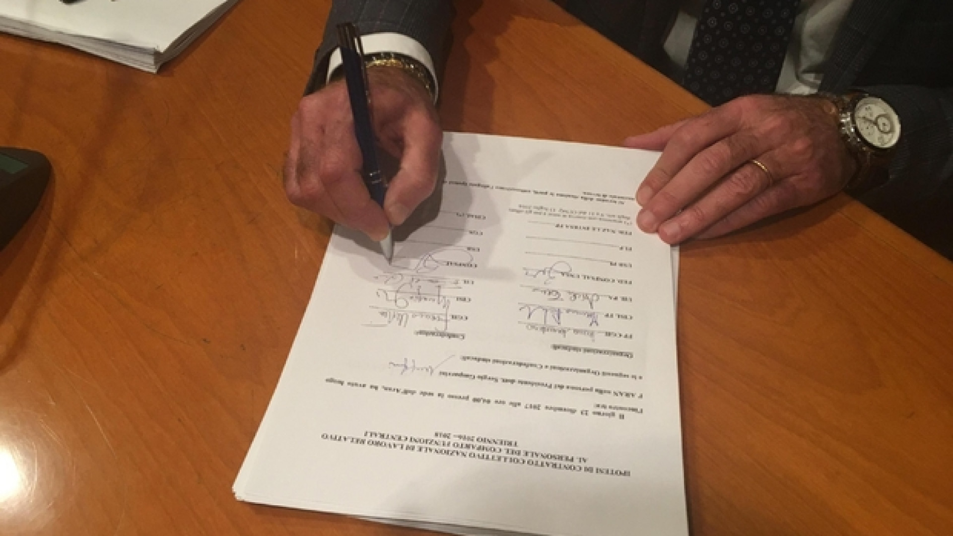 Immagine di Siglato primo contratto integrativo