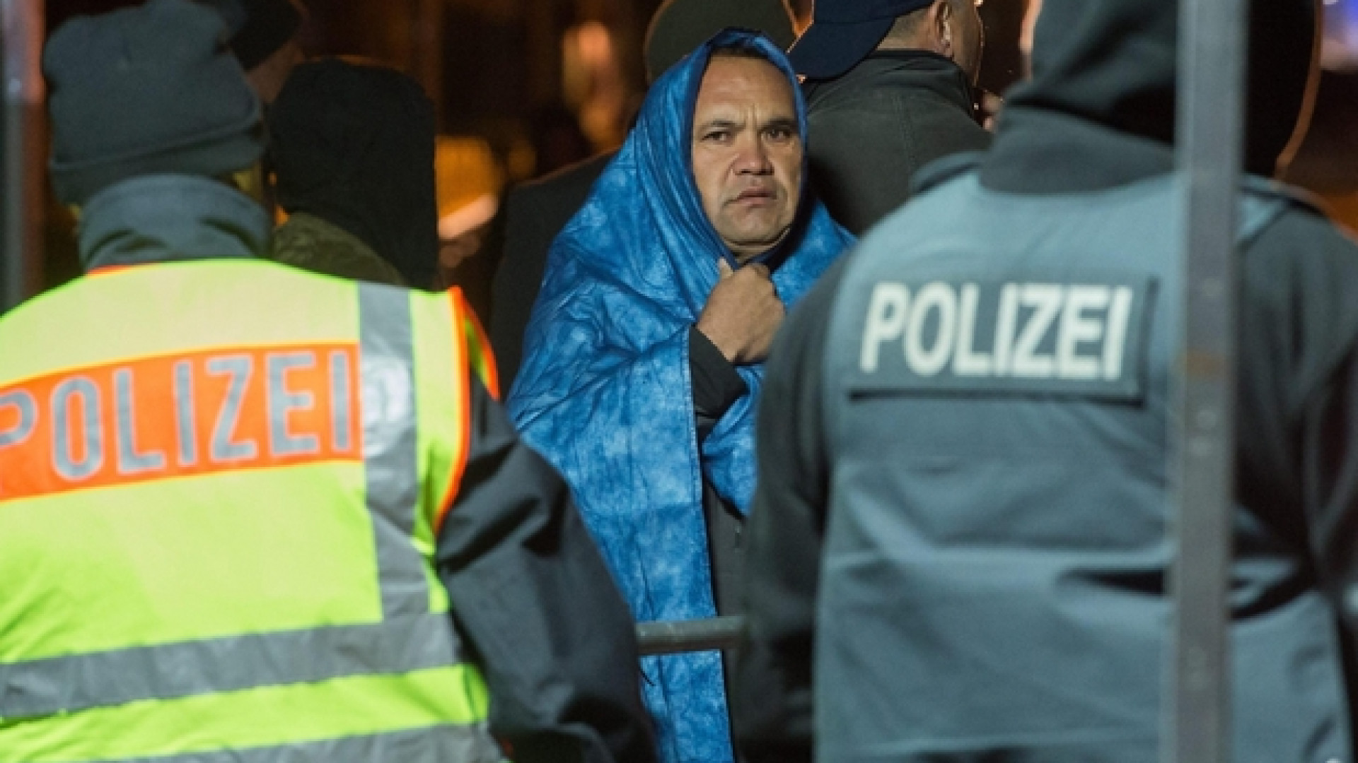 Immagine di Fedeli impediscono l'espulsione di iraniano dalla Germania