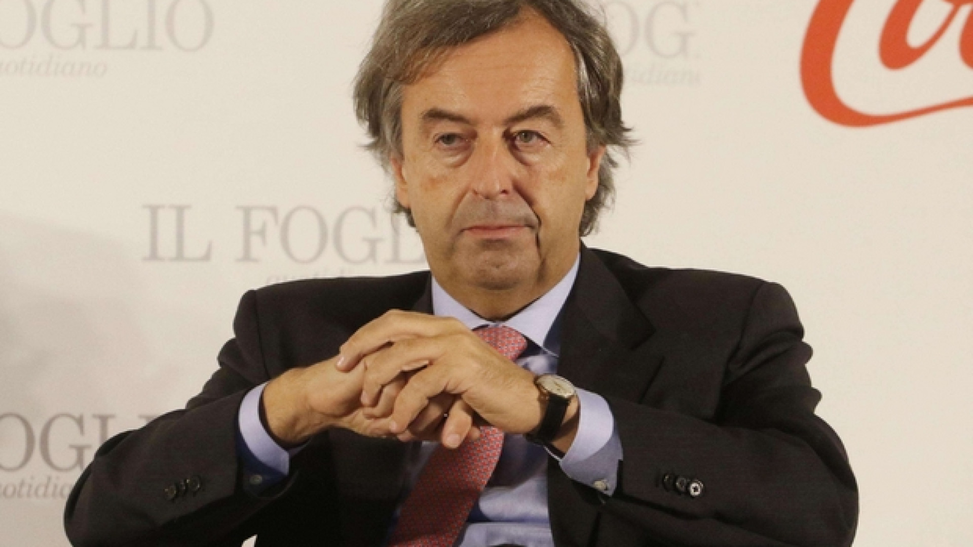 Immagine di Grillo e Renzi firmano il Patto Burioni contro la pseudo-scienza