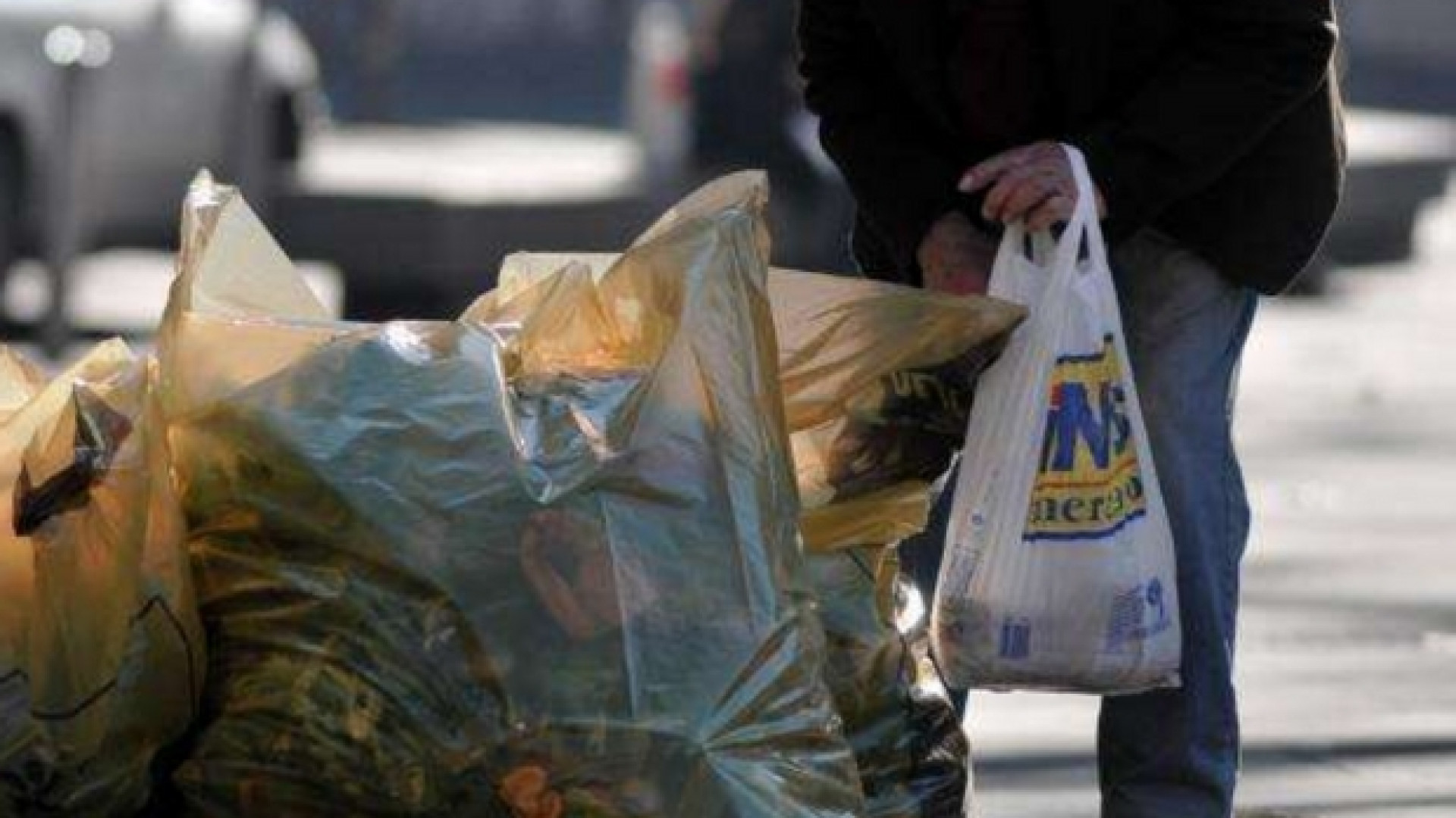 Immagine di Discriminare i poveri non è possibile