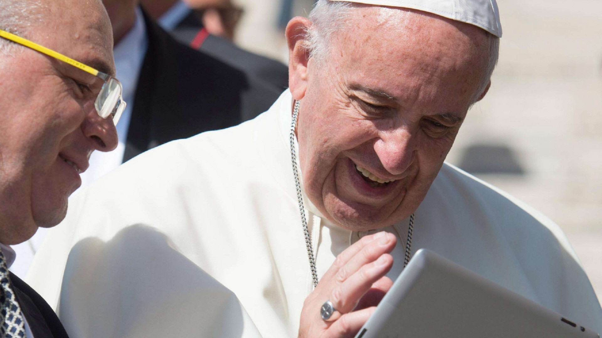 Immagine di Il Papa: ecco la Rete che vogliamo. Per liberare, non intrappolare