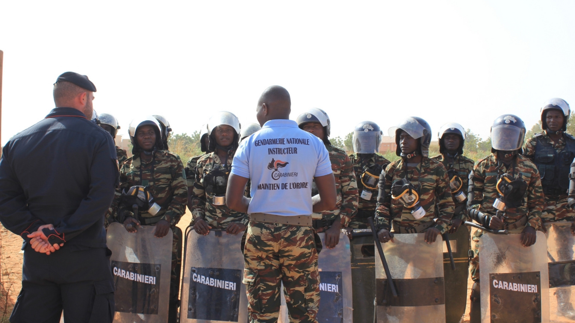 Immagine di Svelato il trattato Italia-Niger: apre un nuovo mercato bellico