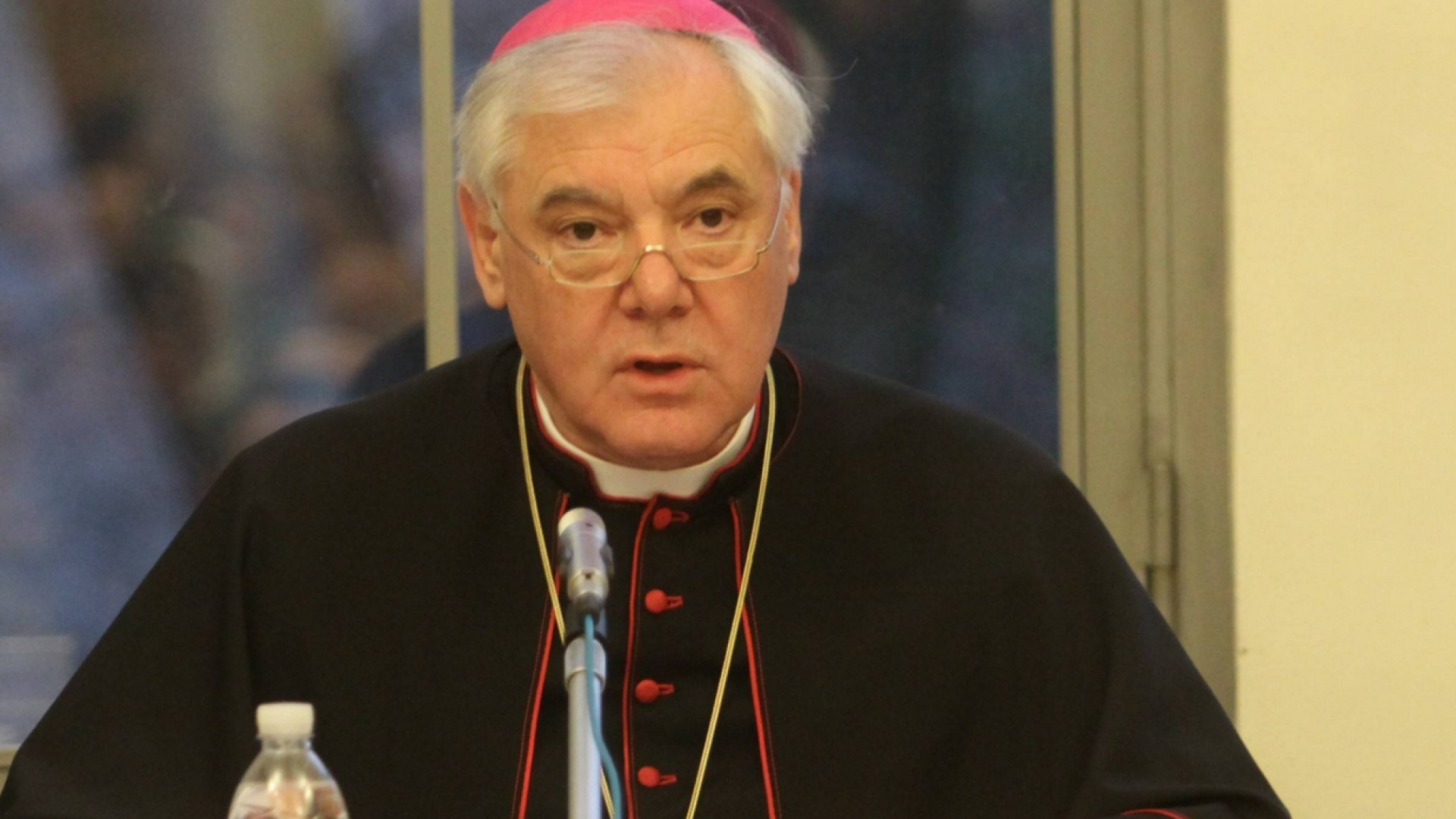 Immagine di Il cardinale Müller pubblica un "Manifesto della fede" senza citare il Papa