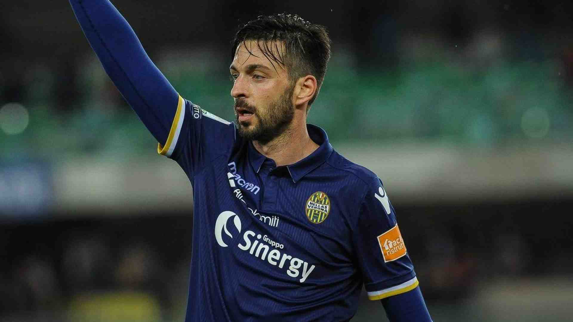 Immagine di Solo un pareggio per l'Hellas: 1-1 col Crotone