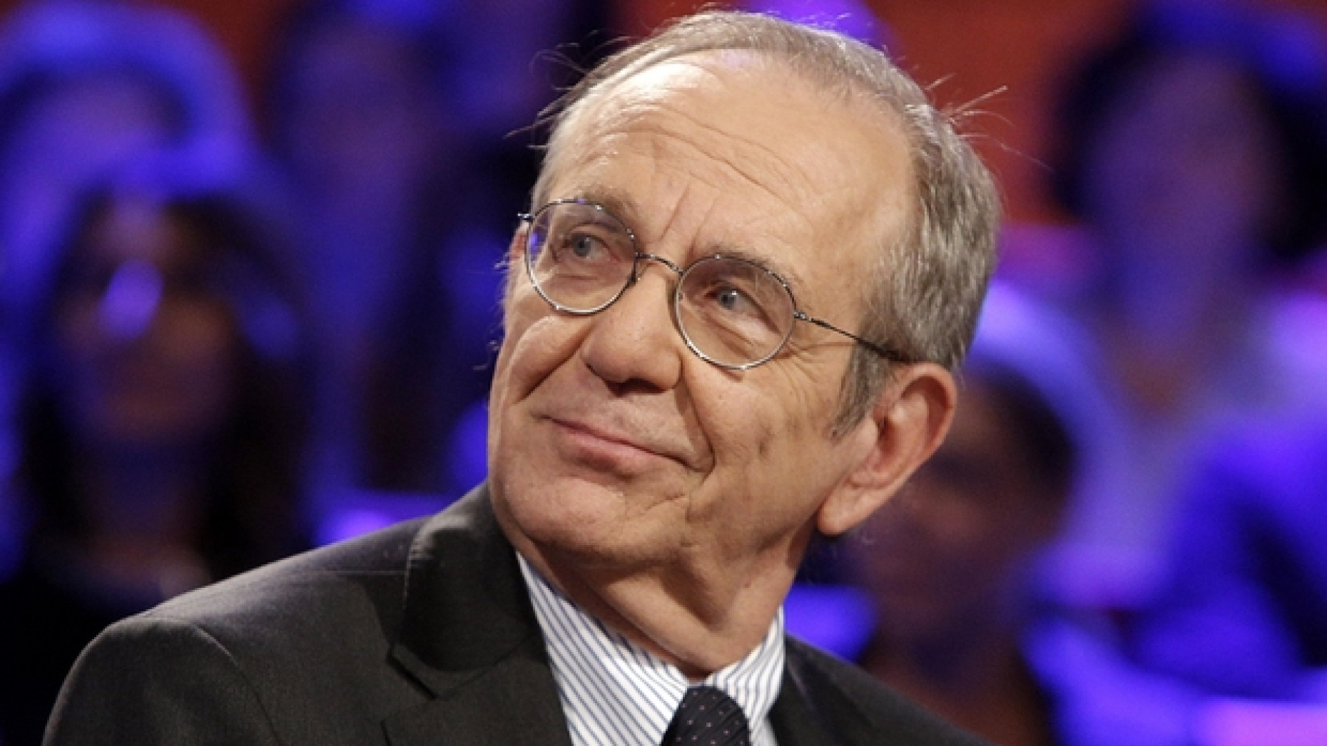 Immagine di Padoan: «Serve un assegno universale per i figli»