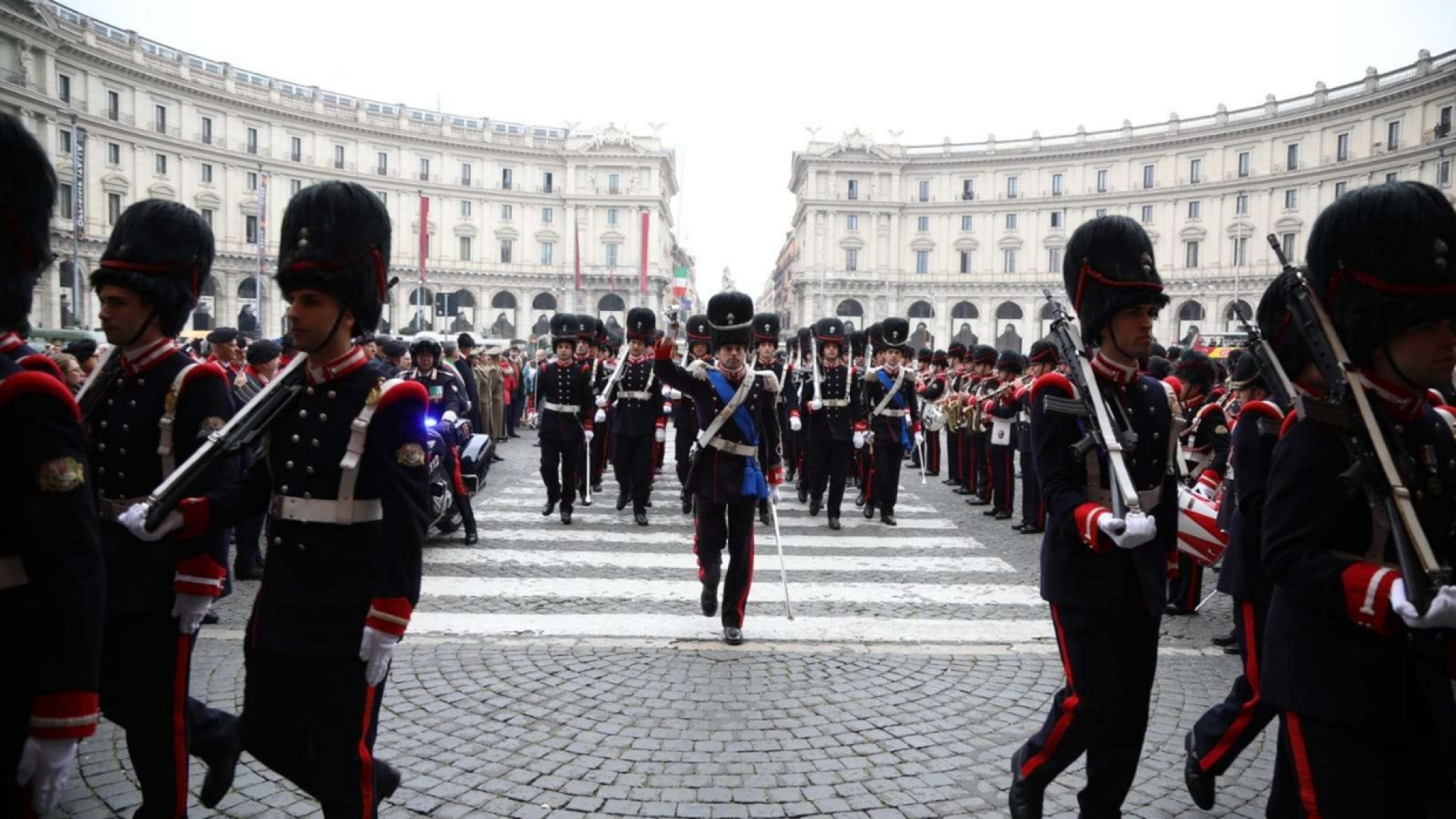 Immagine di I Granatieri di Sardegna ricordano il Duca di San Pietro