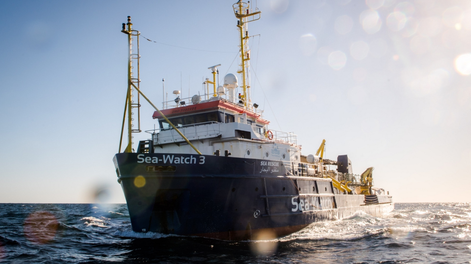 Immagine di Il Viminale smentisce Salvini: «Mai dato ordine porti chiusi a Sea Watch»