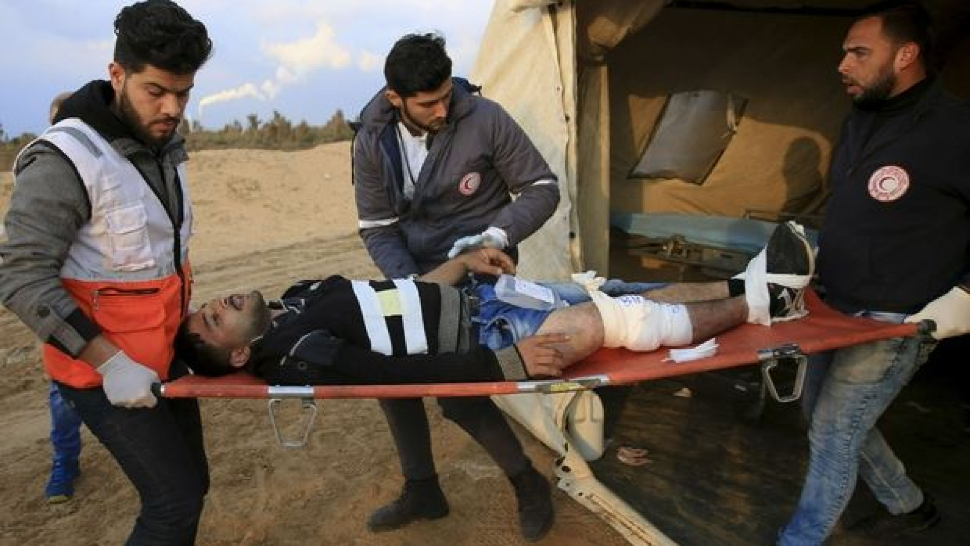 Immagine di Gaza, un altro venerdì di rabbia: ucciso un adolescente