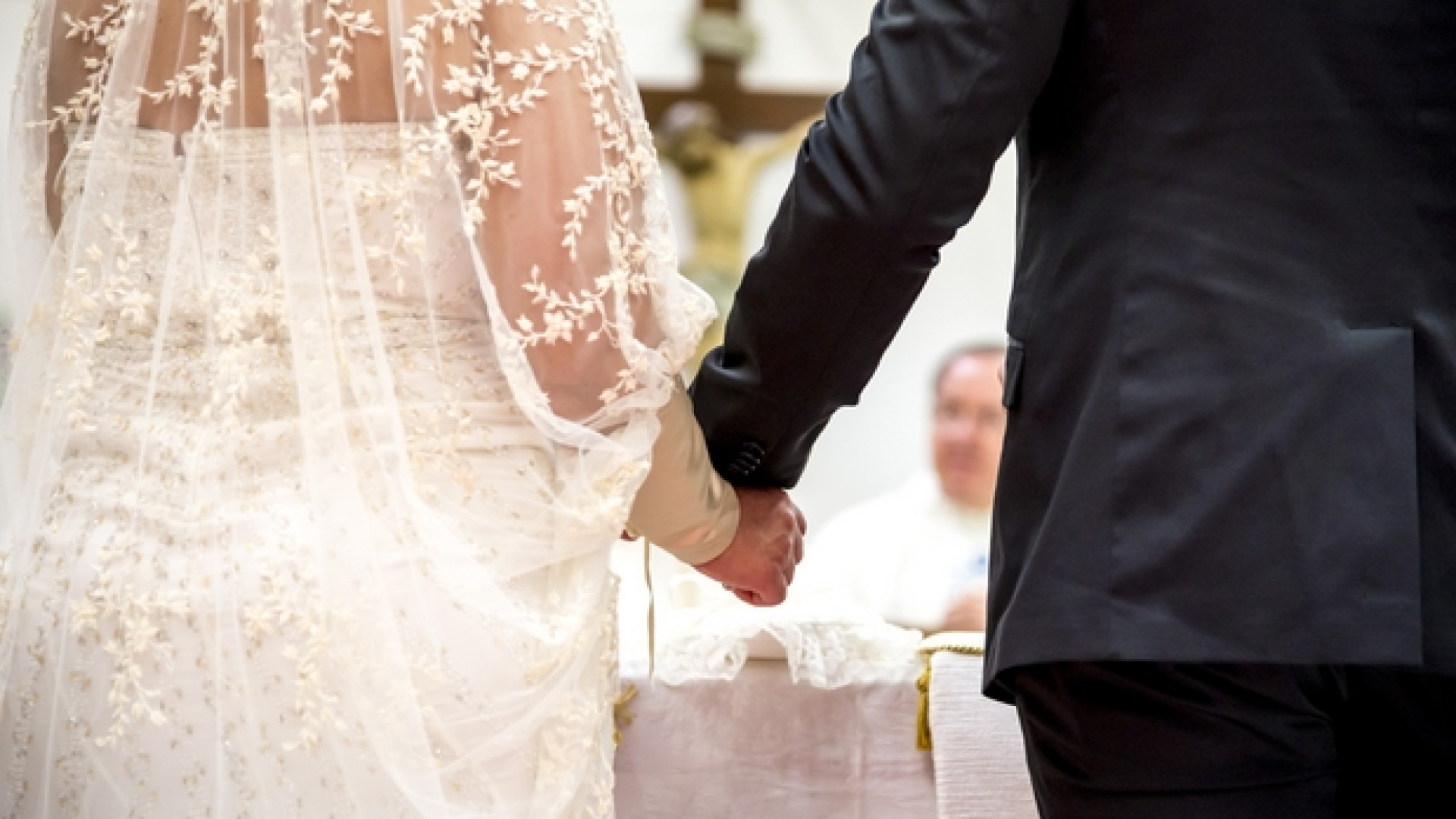 Immagine di L'Italia ultima per matrimoni. Le scelte forti fanno più paura