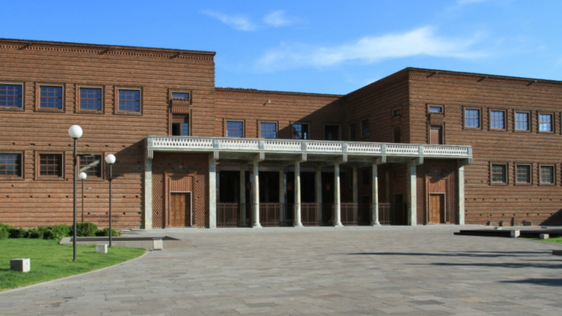 Immagine di Teatro stabile, si alzi il sipario