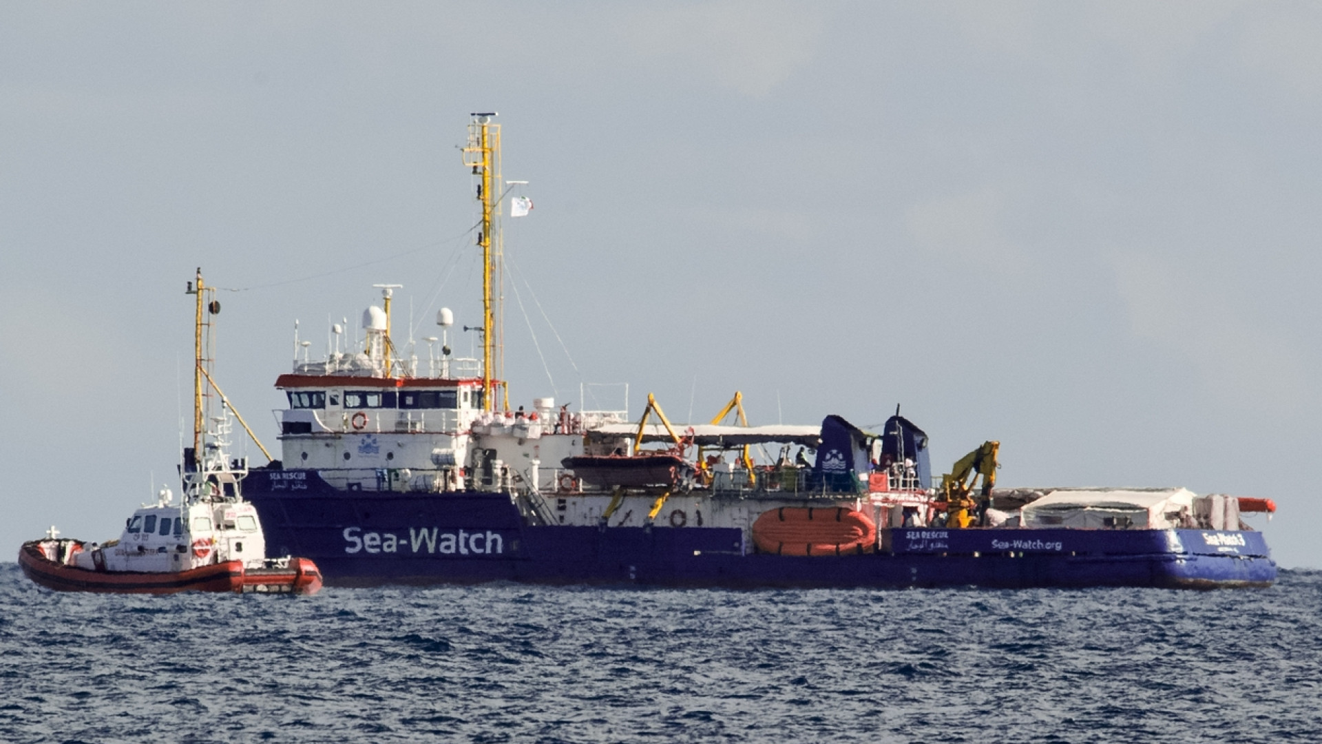 Immagine di Sea Watch, inchieste sugli atti «top secret». Si muovono le procure