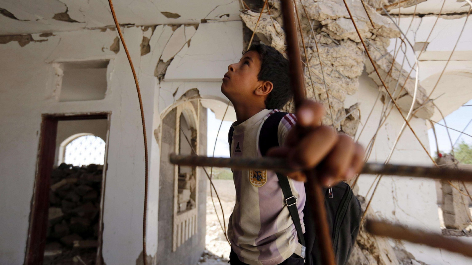 Immagine di Missile su ospedale di Save the Children fa strage di bambini