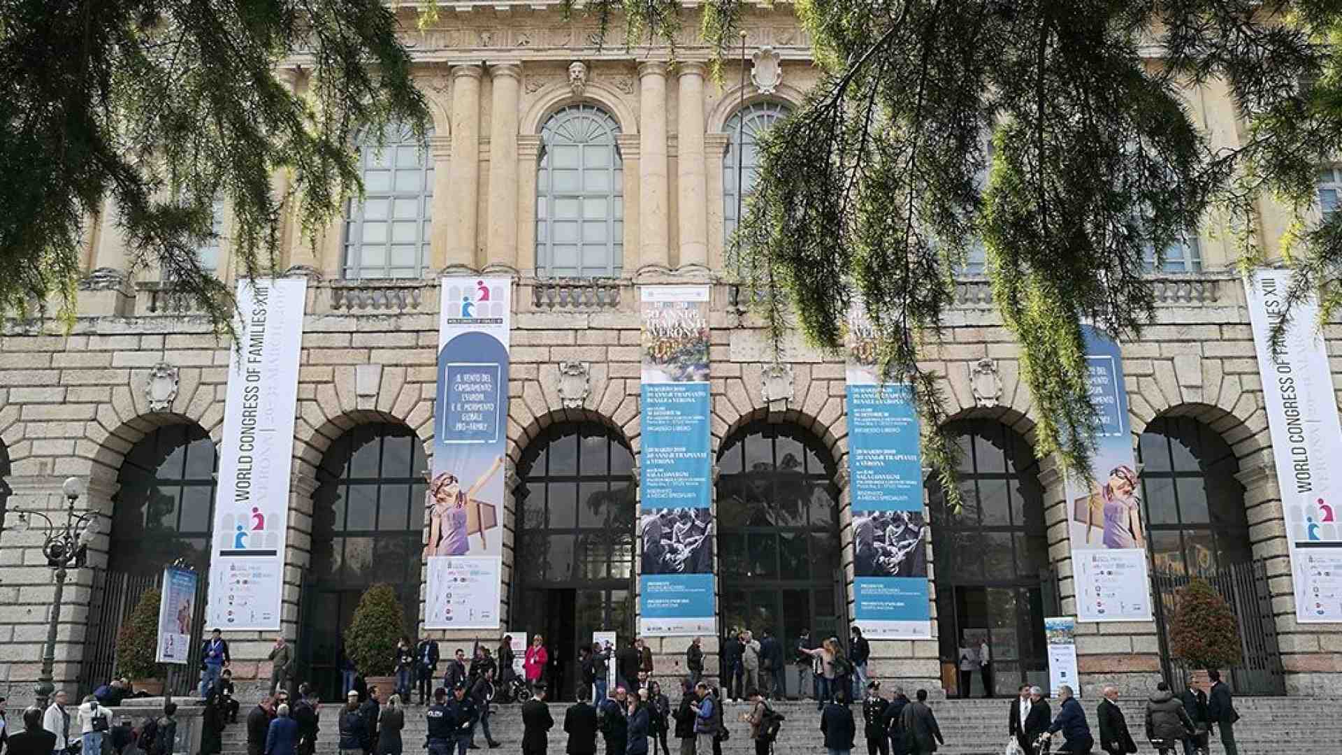 Immagine di Aperto il 13º Congresso Mondiale delle famiglie