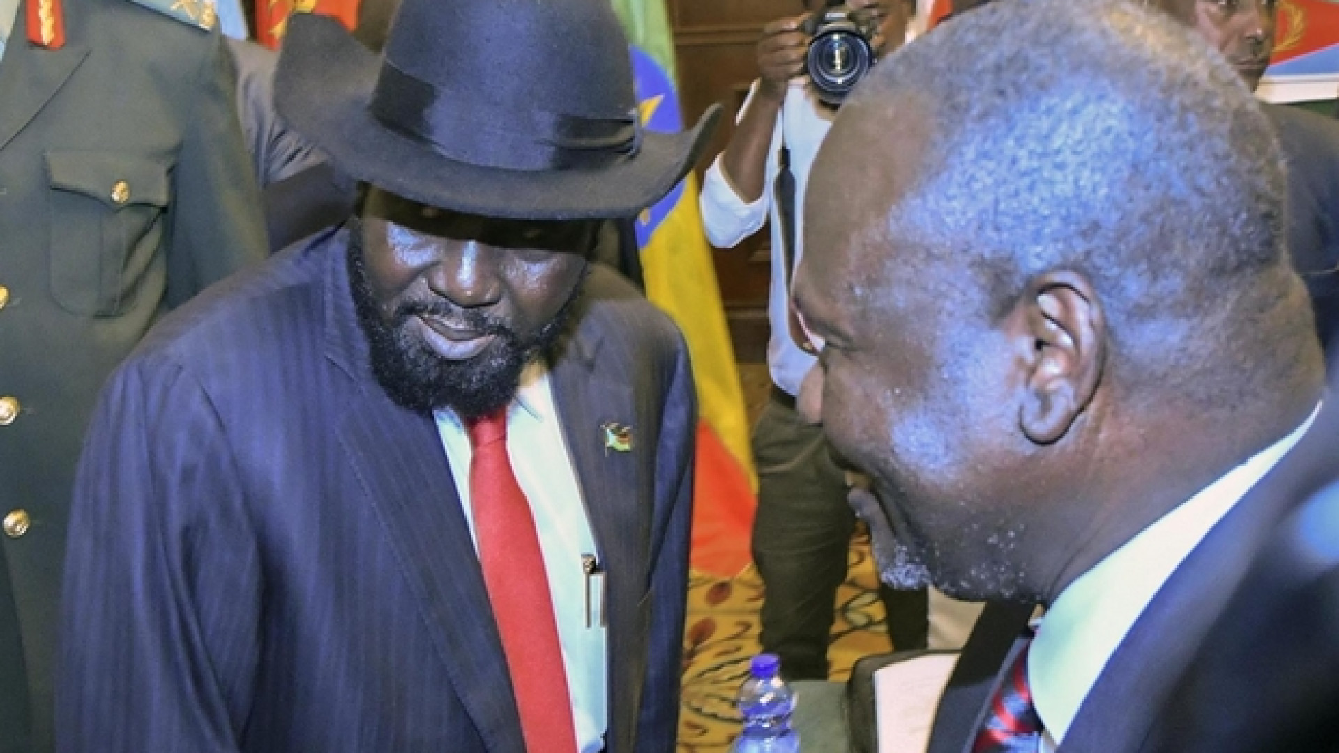 Immagine di Insieme dal Papa i due ex «nemici» del Sud Sudan, Kiir e Machar