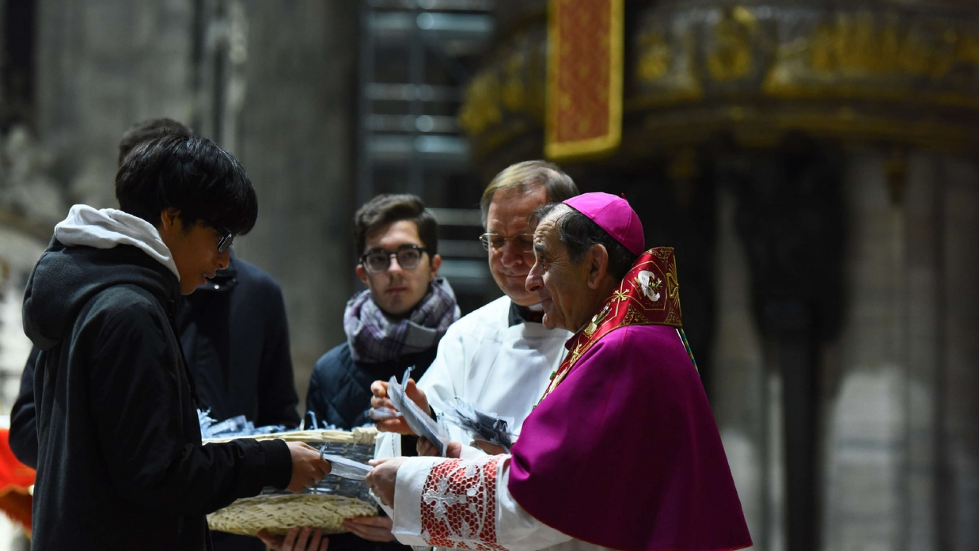 Immagine di Delpini: politici, no all'uso strumentale del Vangelo
