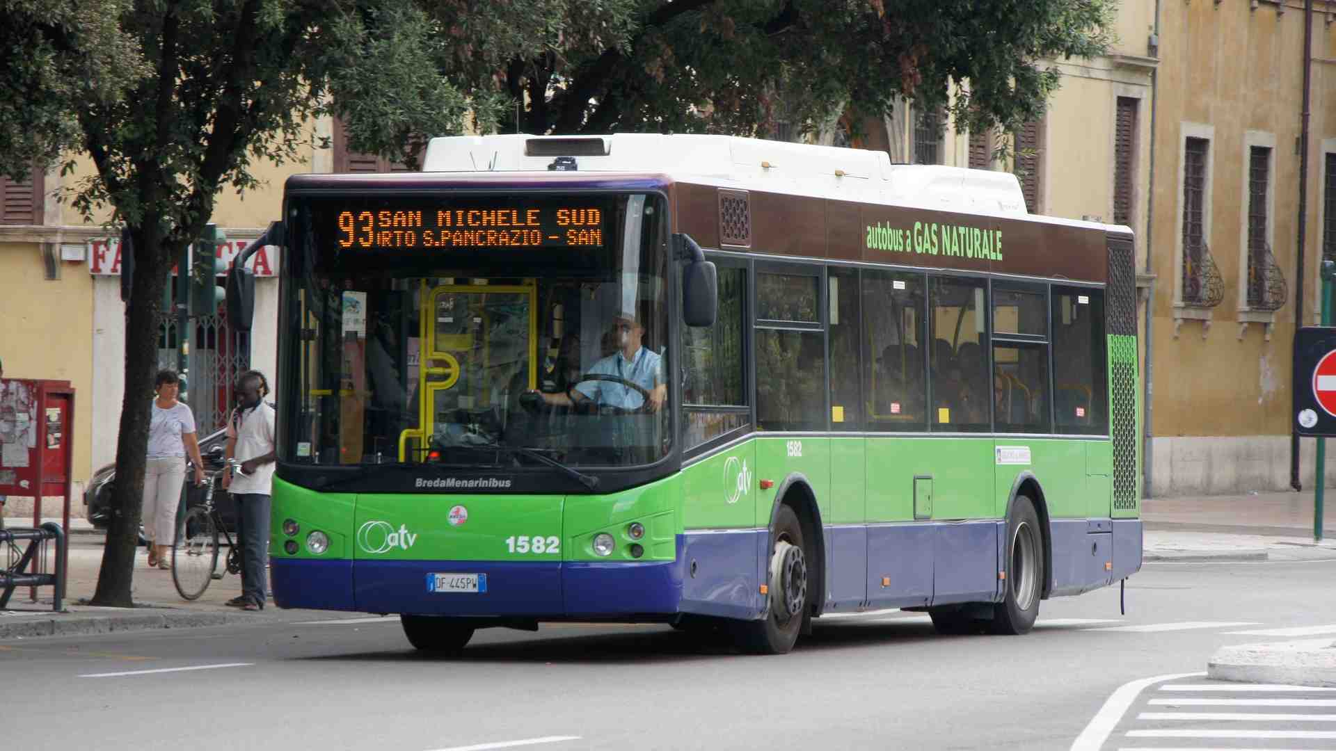 Immagine di Città e trasporto pubblico a confronto per migliorare