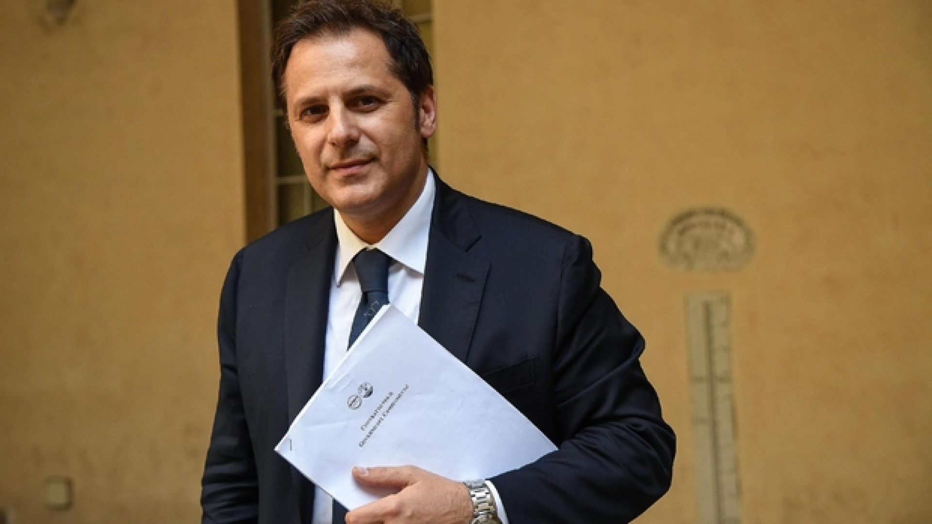 Immagine di Per il sottosegretario Siri ipotesi corruzione. Ed è rissa totale tra Lega e M5s