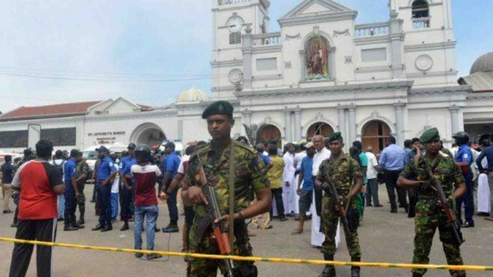 Immagine di Papa Francesco: su attentati in Sri Lanka, “affettuosa vicinanza alla comunità cristiana colpita mentre era in preghiera”