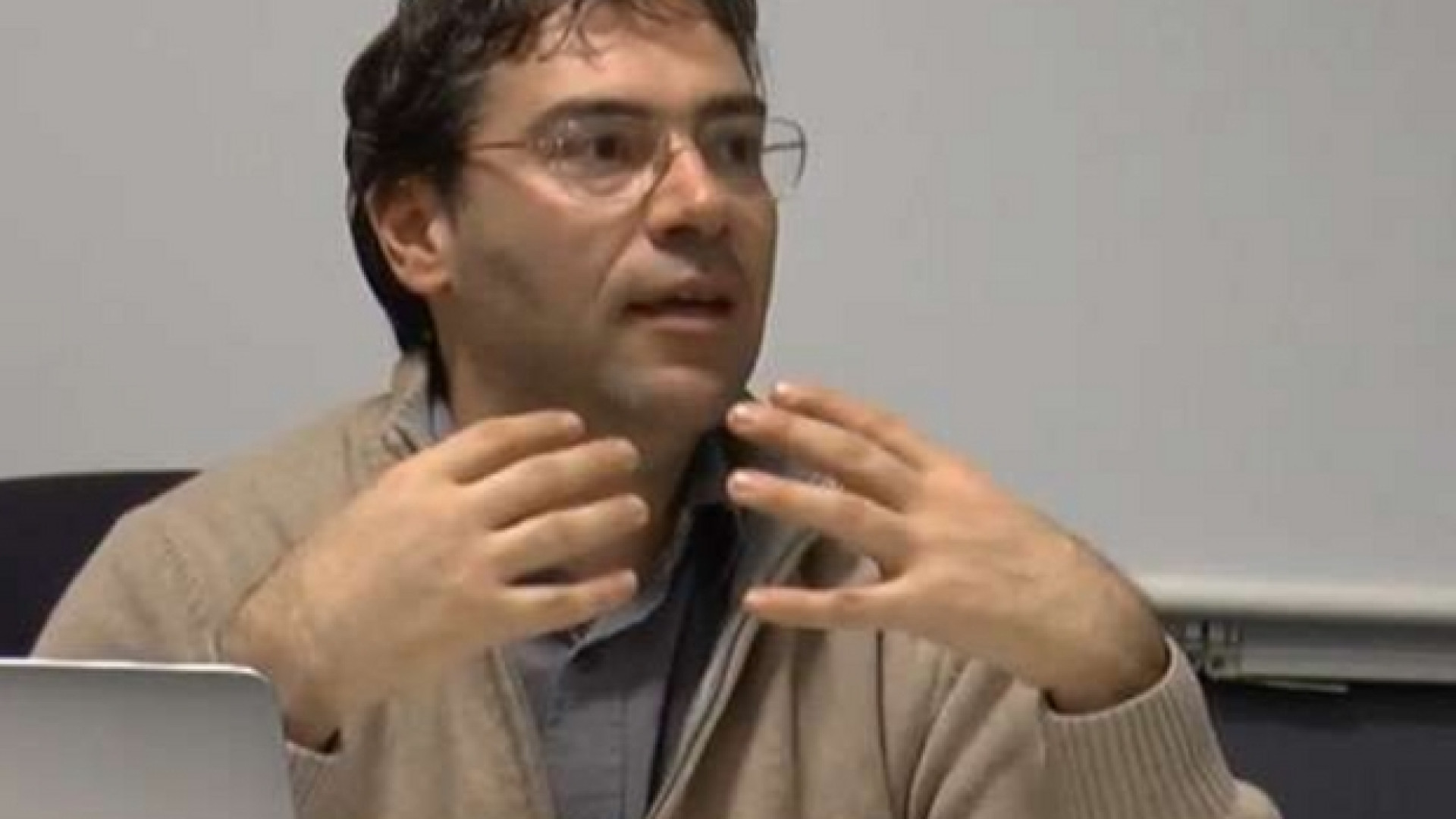 Immagine di Le dicerie fanno male (e non è un modo di dire)