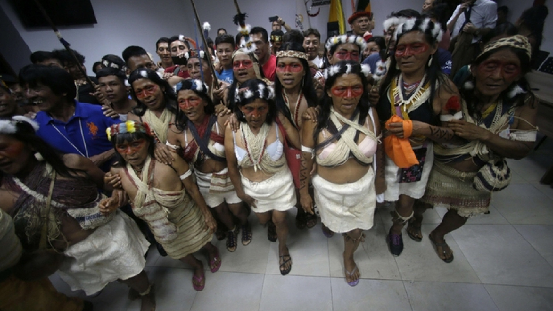 Immagine di Gli indios Waorani salvano dal petrolio 200mila ettari di Amazzonia