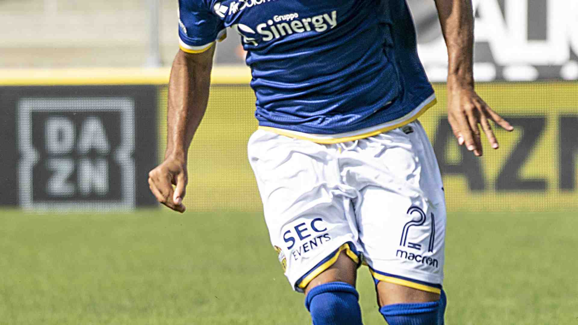 Immagine di Hellas in vacanza, il Livorno ne approfitta: 2-3