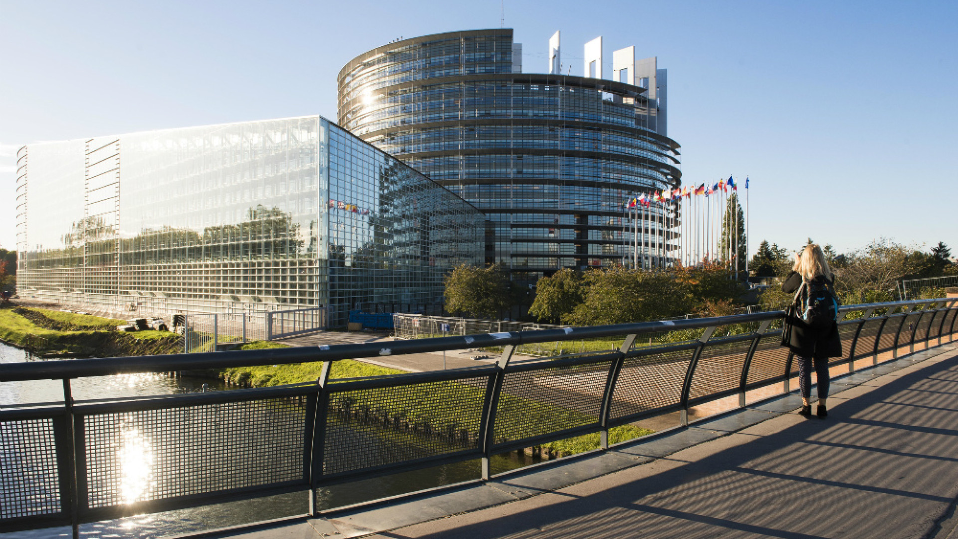 Immagine di Viaggio nel cuore dell'Europa, al bivio fra agonia e riscatto