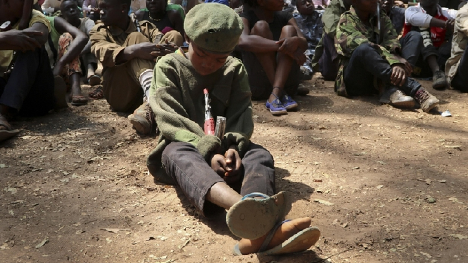 Immagine di Liberati 900 bimbi-soldato: combattevano per il governo in Nigeria