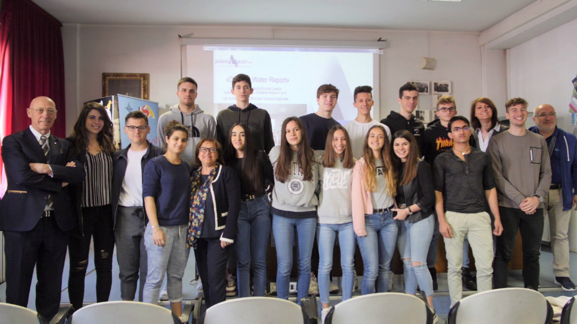 Immagine di Padania Acque: il Liceo Aselli presenta i risultati del progetto di alternanza scuola lavoro Drinking Water Report