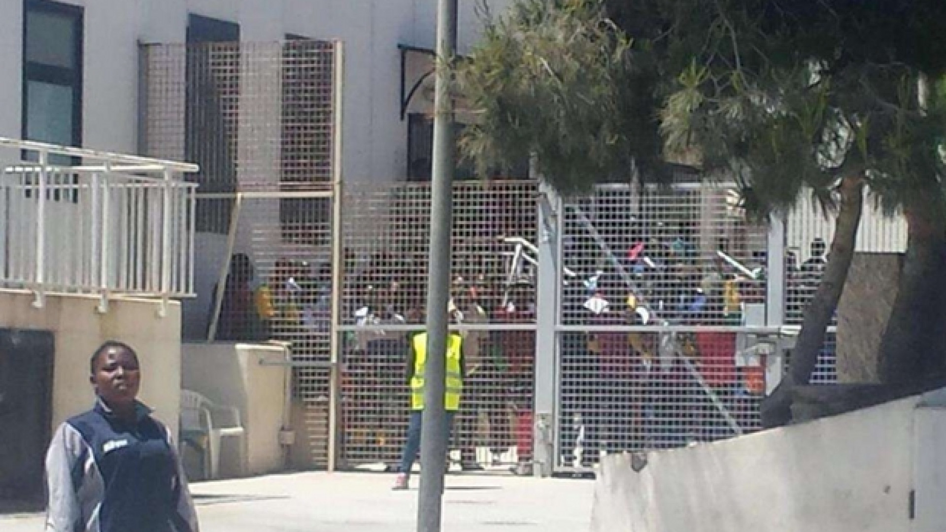 Immagine di Maltrattamenti e detenzioni: inchiesta sul centro di Lampedusa