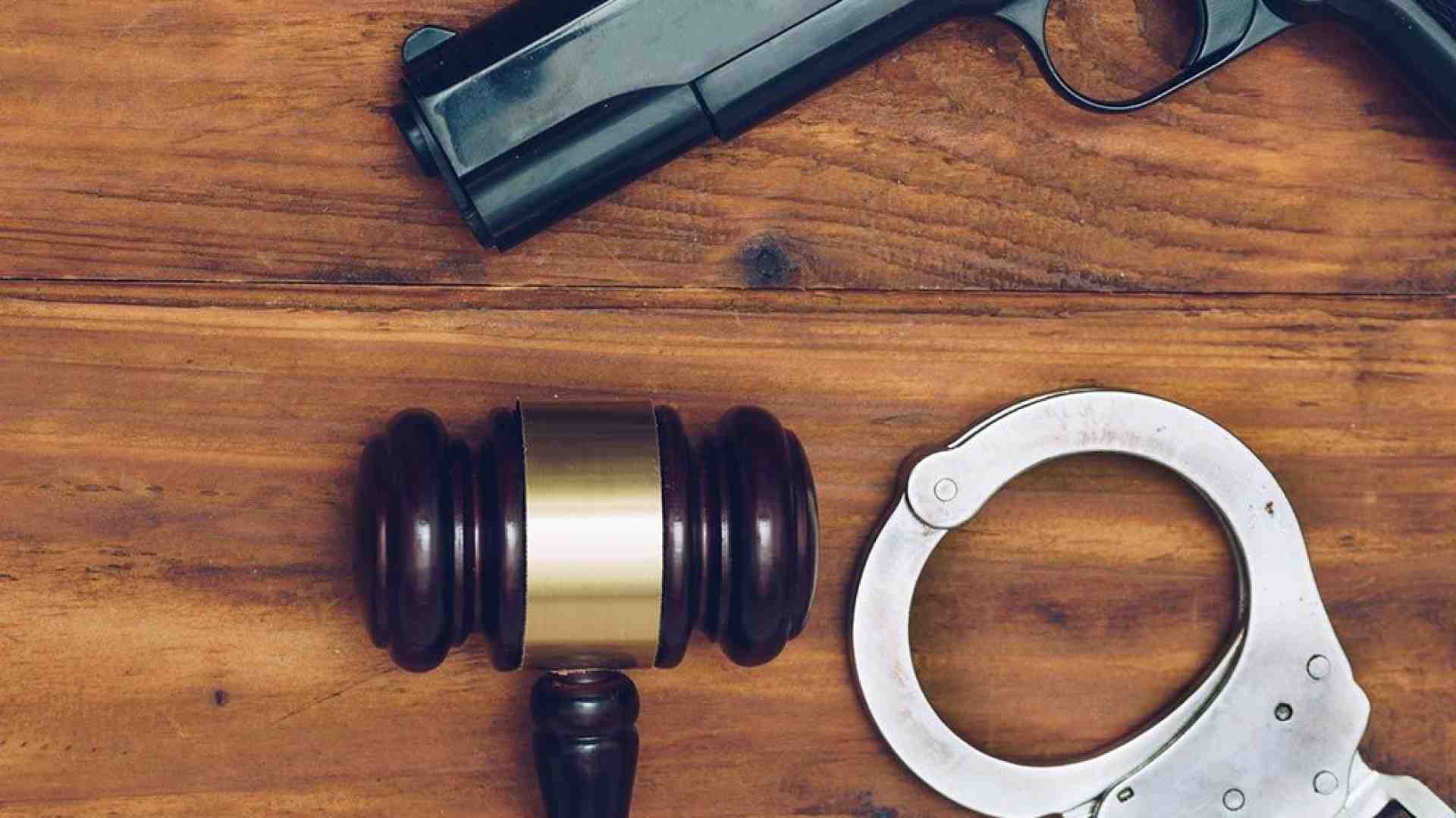 Immagine di Per una legittima difesa che non sia Far West