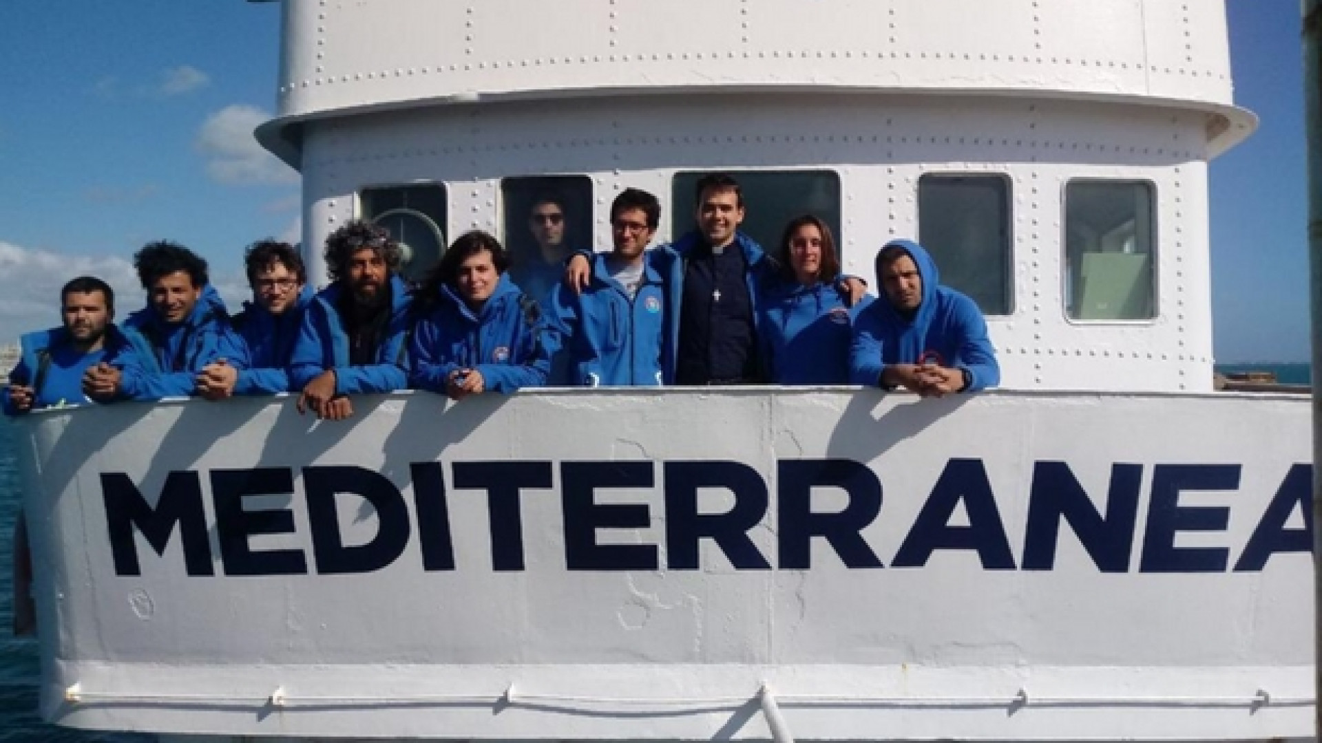 Immagine di Don Mattia Ferrari: «Ora guardateli negli occhi e non dimenticateli»