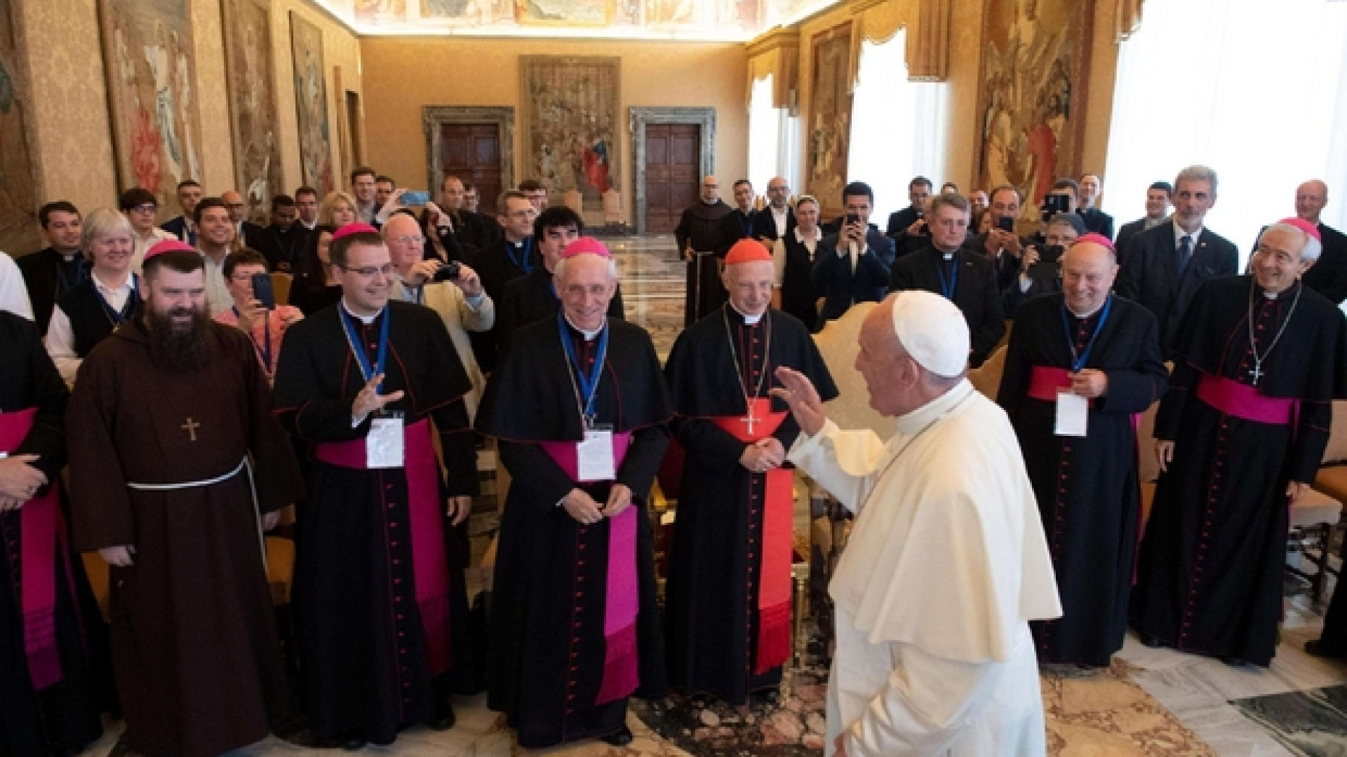 Immagine di Papa Francesco: «No a proselitismo, la vocazione non è cercare nuovi soci»