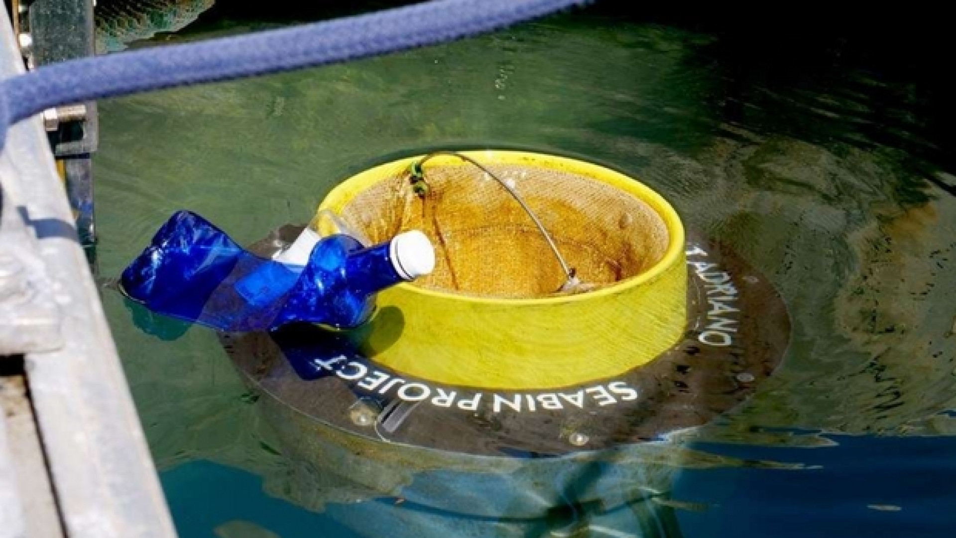 Immagine di Volvo accelera contro la plastica in mare