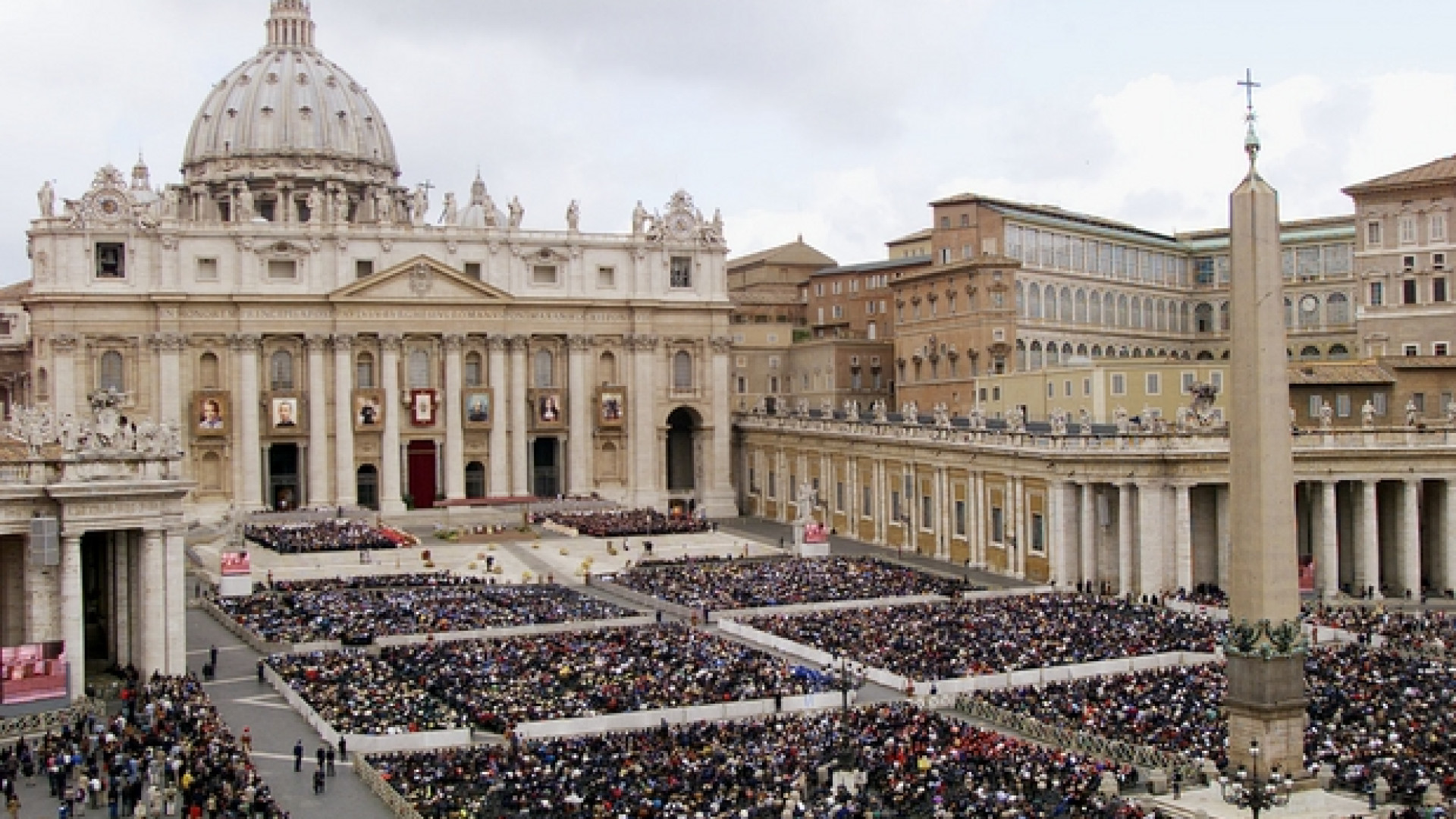 Immagine di Boschetti e Tantardini verso gli altari: sono venerabili