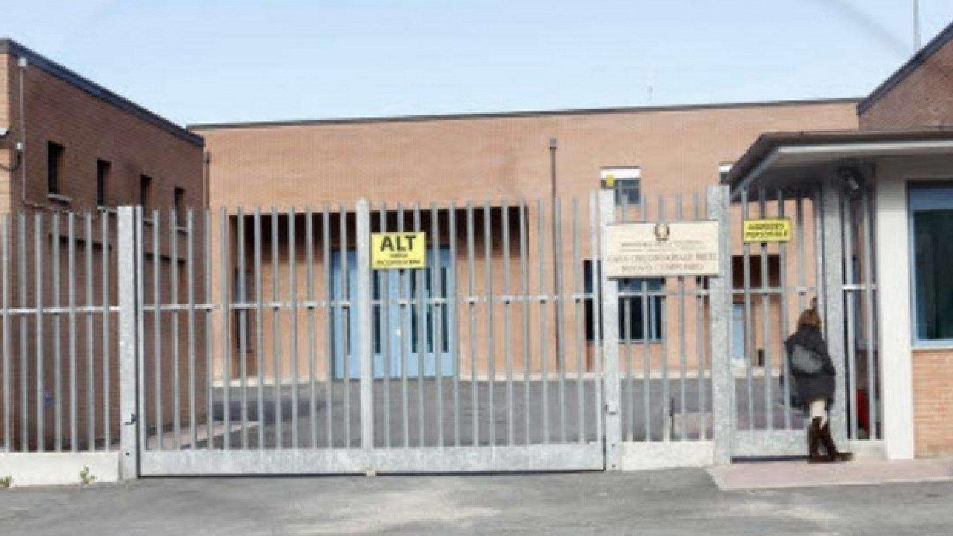 Immagine di Rivolte, proteste e violenze. Il carcere è una polveriera