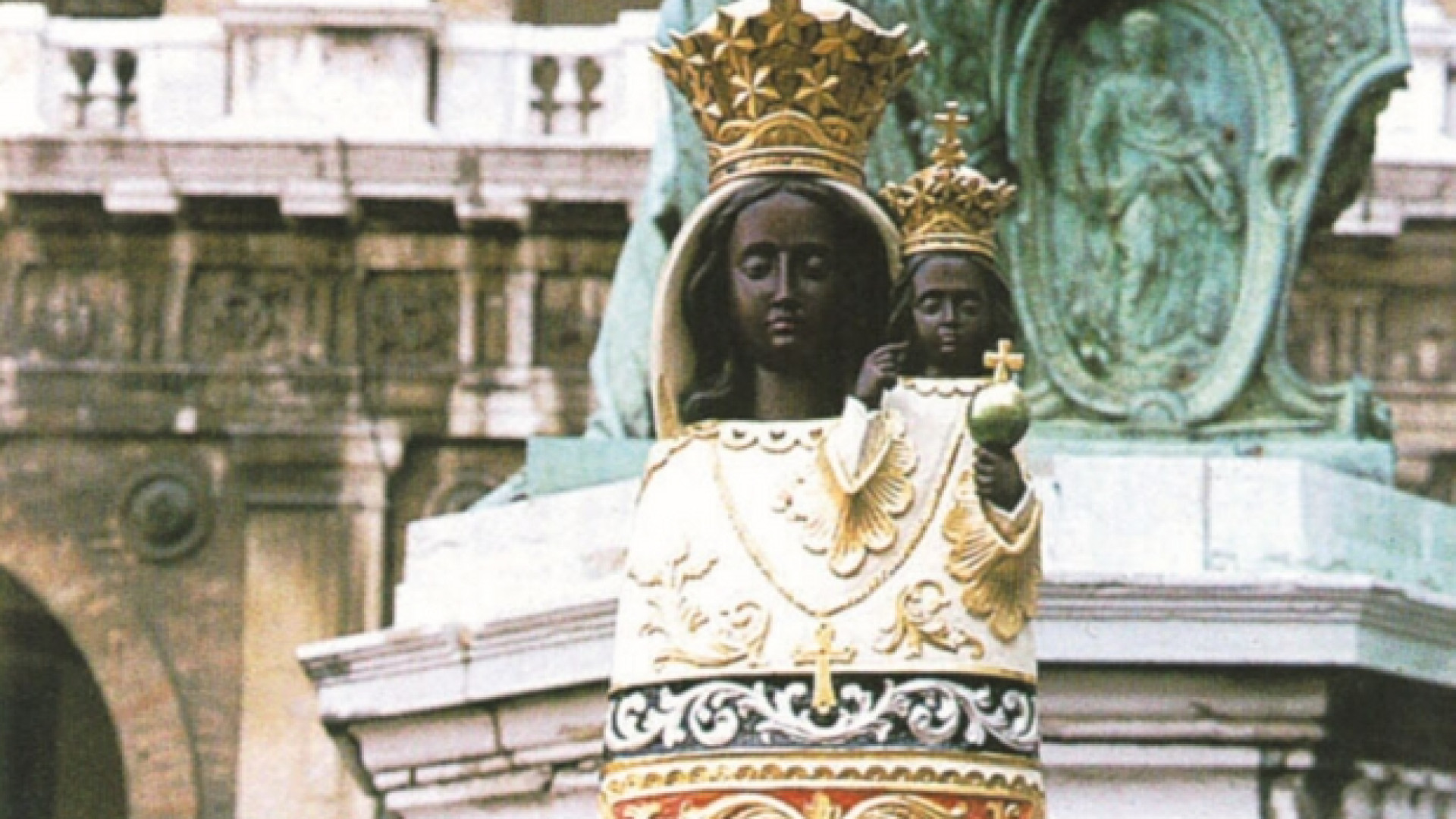 Immagine di A Loreto il Giubileo dell'aria per piloti e viaggiatori (in aereo)