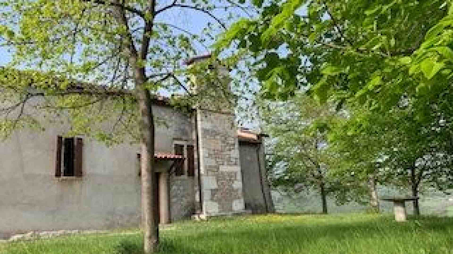 Immagine di Sulle colline attorno a Moruri tracce di storia e splendidi paesaggi
