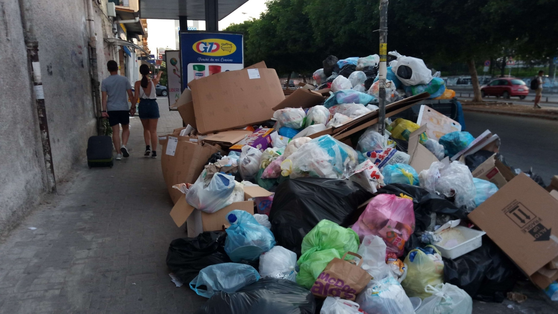 Immagine di Ecco perché Palermo è ostaggio dei rifiuti