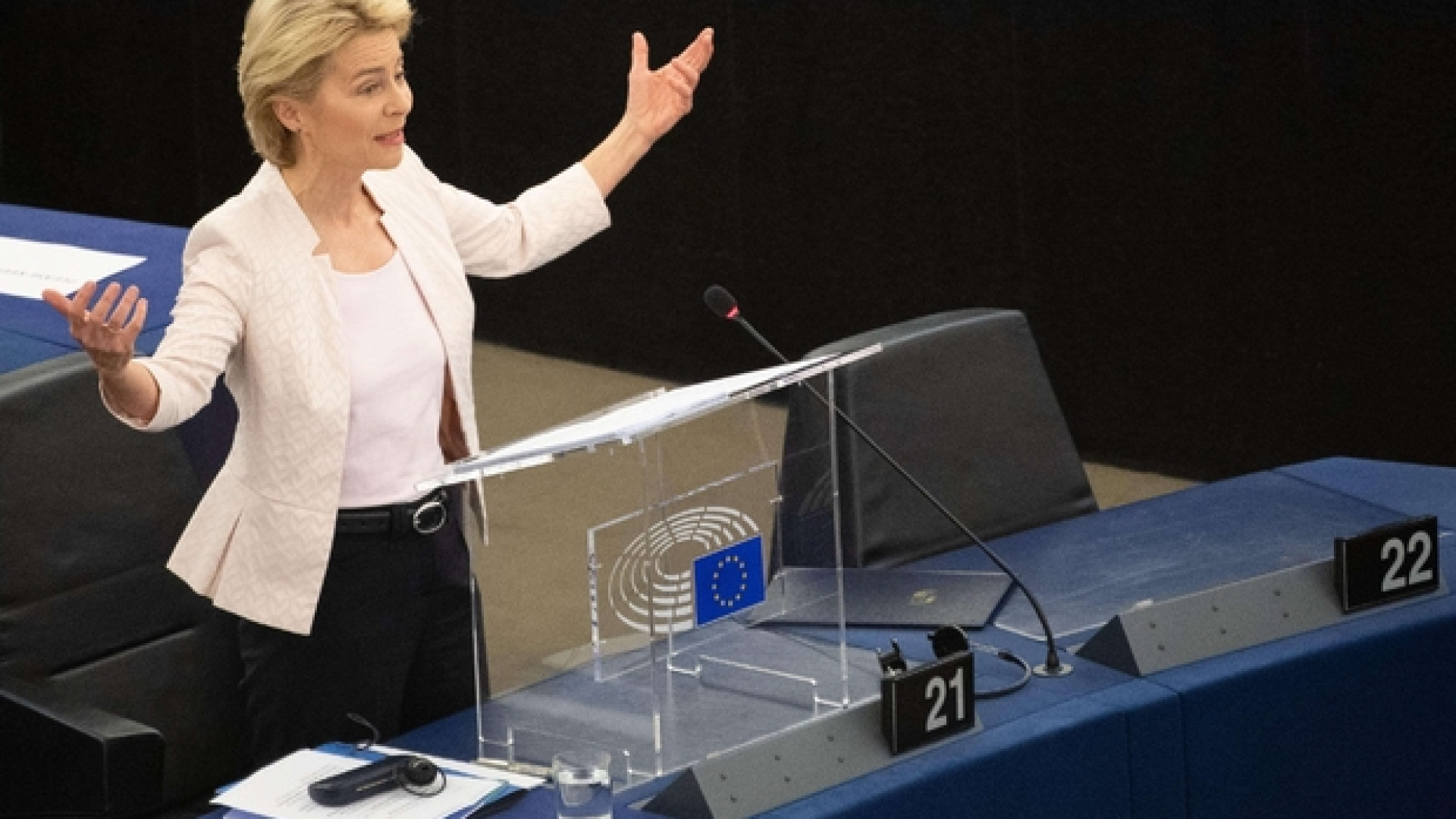 Immagine di Von der Leyen eletta presidente della Commissione Europea