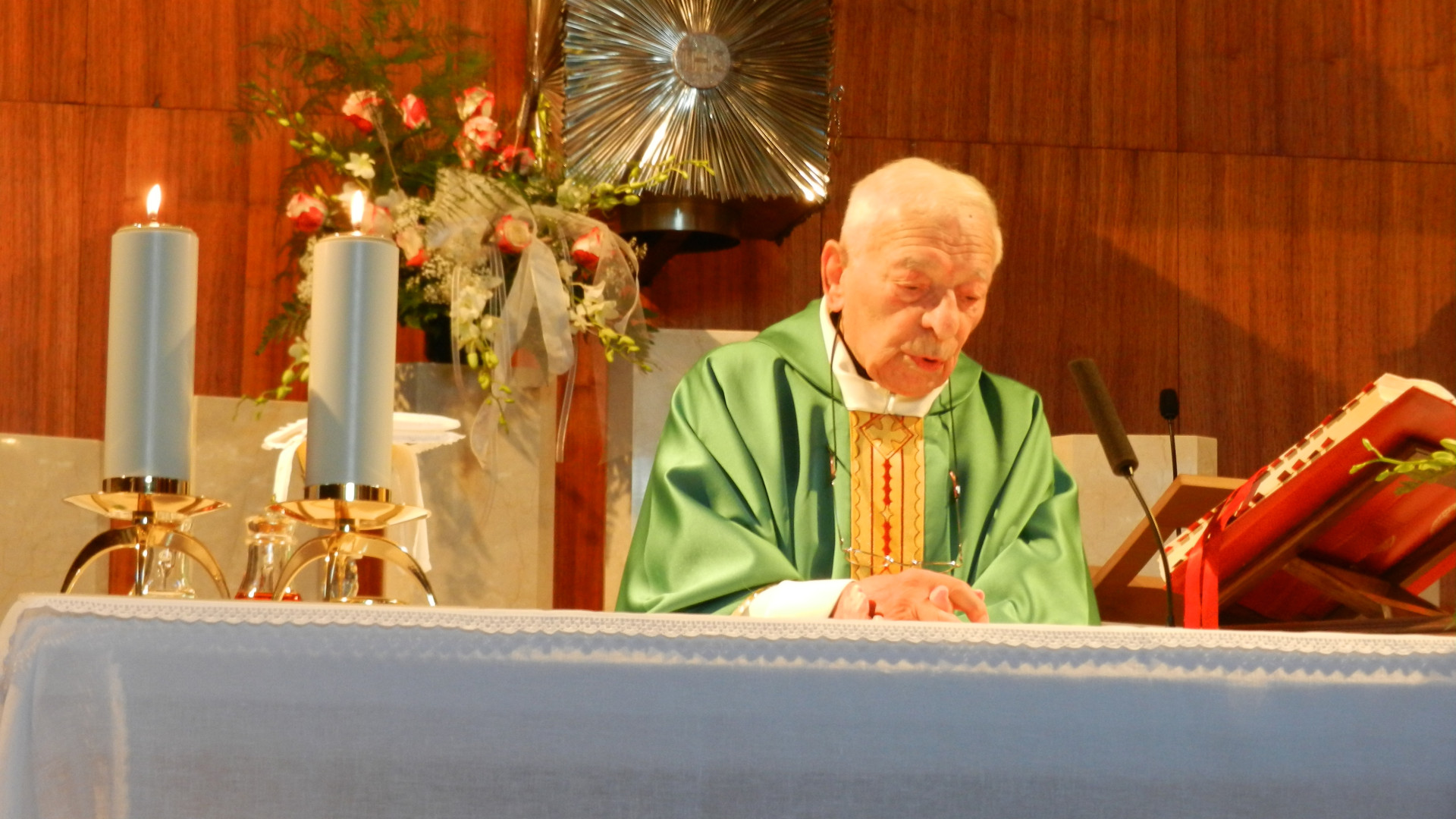Immagine di Don Giuseppe Marinozzi prete da ottant'anni