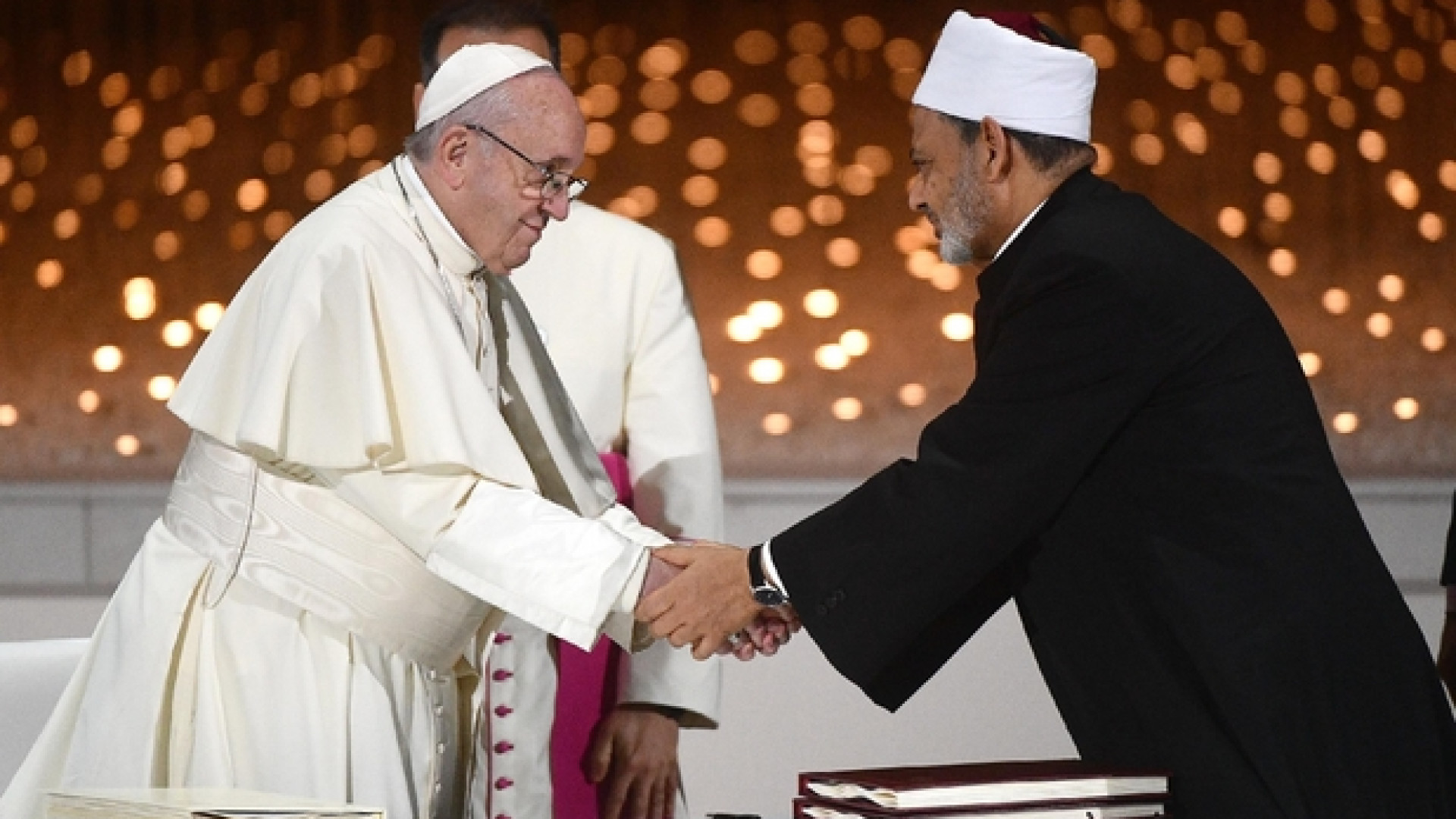 Immagine di Roy, fin dove arriva il dialogo fra religioni