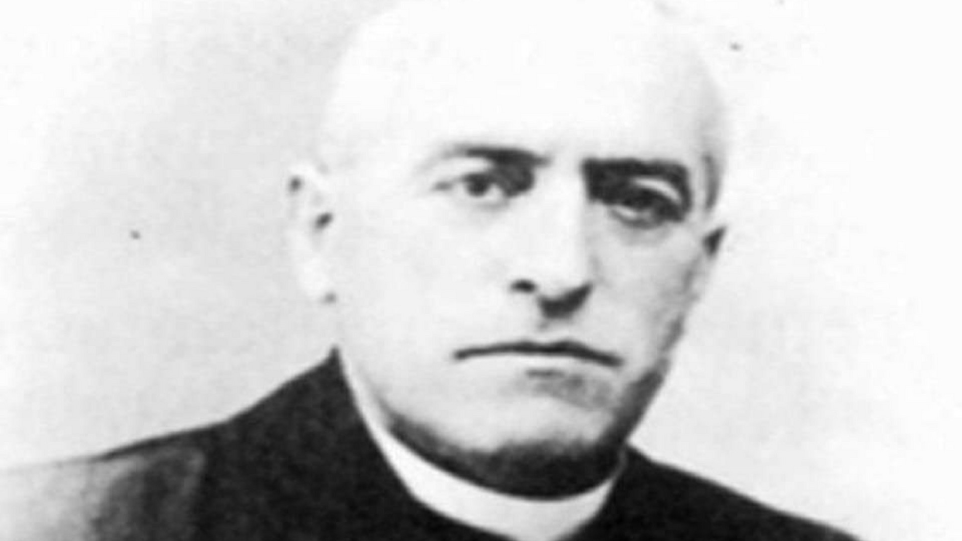 Immagine di Don Alcide Lazzeri, il parroco ucciso dai nazisti per salvare il paese