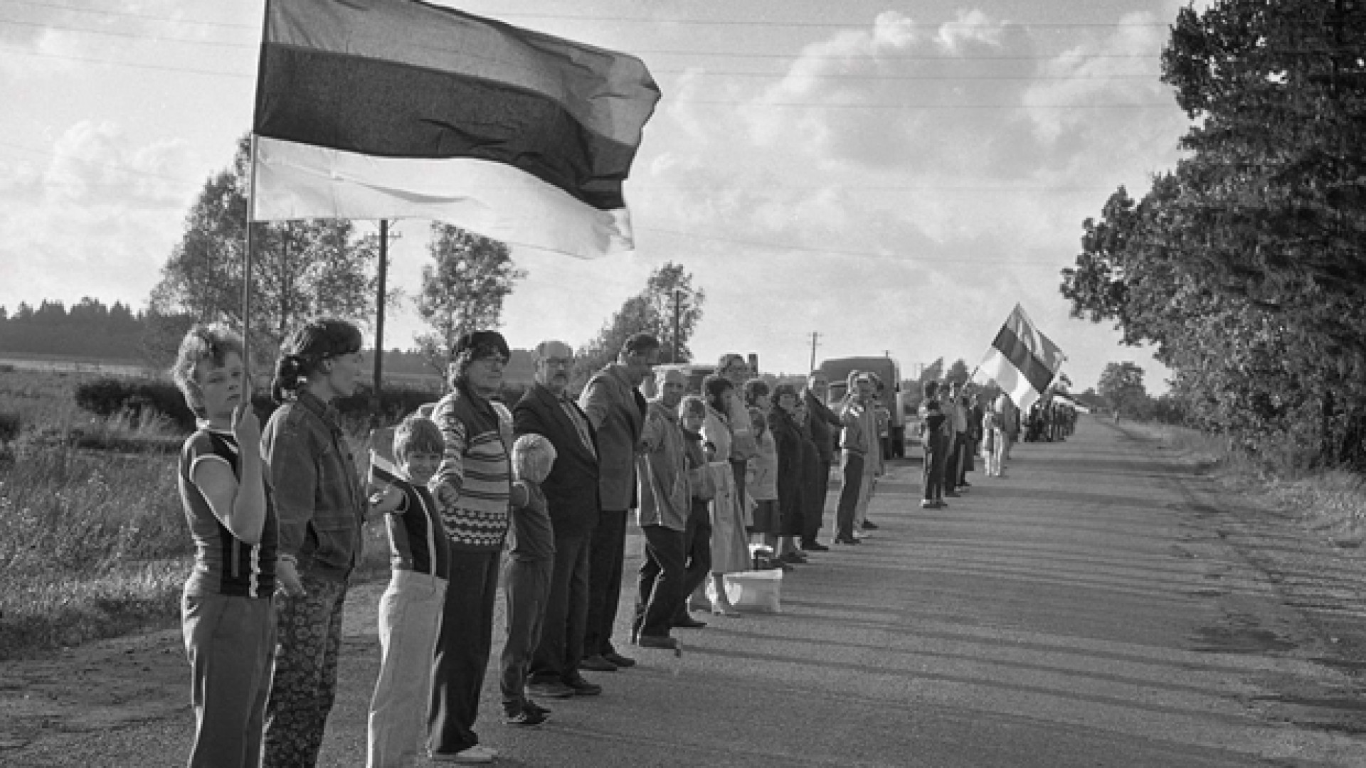 Immagine di Trent'anni fa sulla Via Baltica lezione di civiltà. La domanda di Loreta