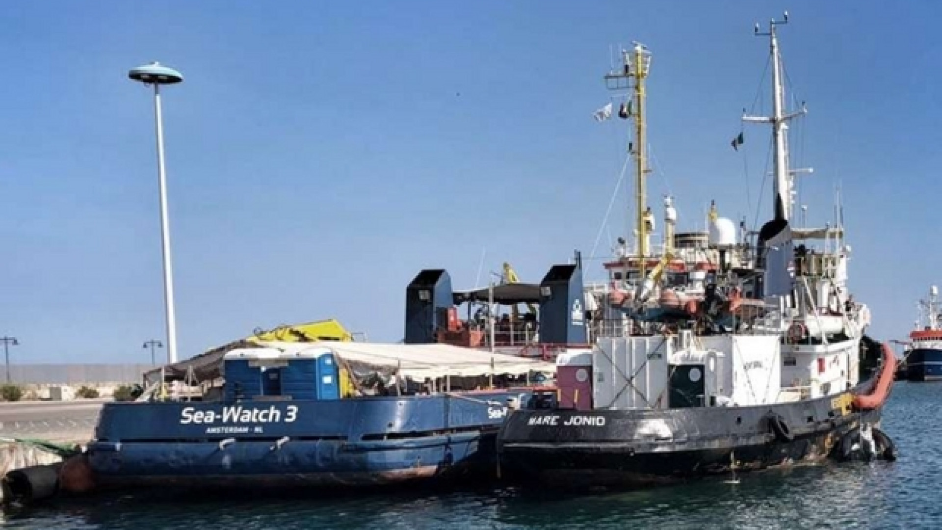 Immagine di Migranti, l'inchiesta va avanti: ecco tutte le accuse a Salvini