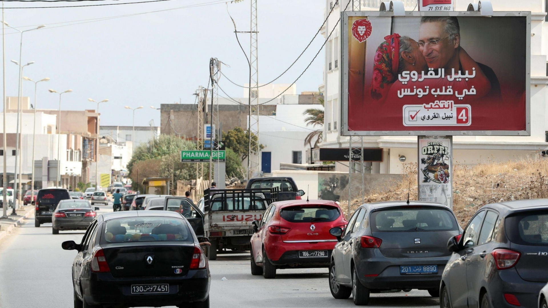 Immagine di La Tunisia alle urne scopre duelli tv, populismi, voti online