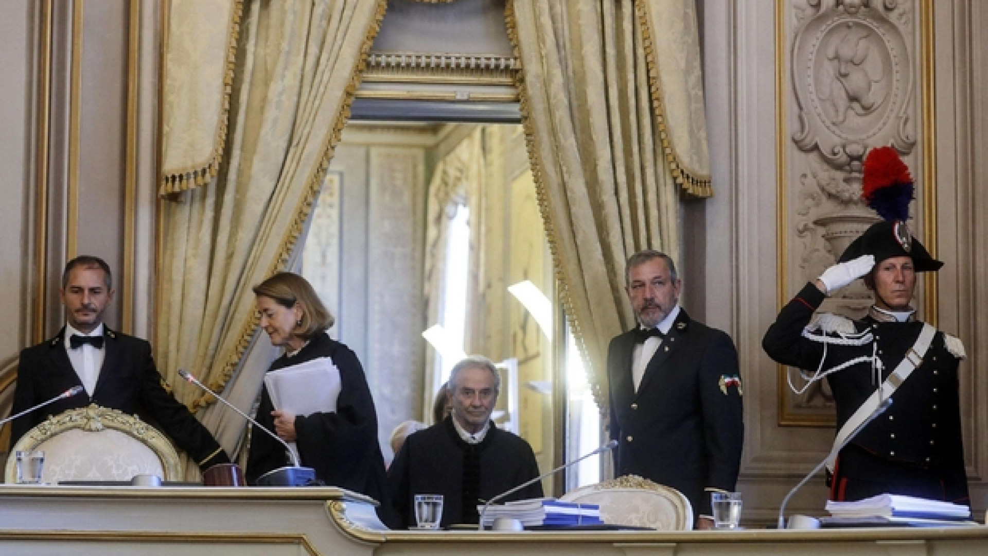 Immagine di Suicidio assistito, la Consulta apre ma pone condizioni